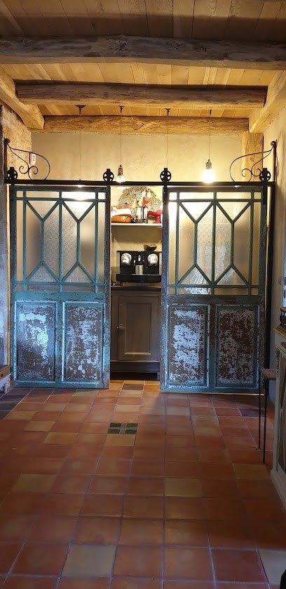 Atelier d'Antan, Magasin d'Antiquités à Monplaisant