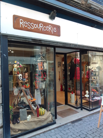 La P'tite Boutique De La Ressourcerie De Foix, Magasin De Seconde Main à Foix