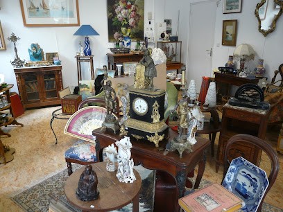 Capitaine Laurent Antiquités Brocante Debarras, Magasin d'Antiquités à Brest