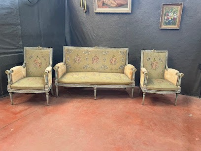 Dellinger Antiquités, Magasin d'Antiquités à Sathonay-Camp