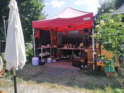 A La Guinguette À Nenette Magasin De Seconde Main à Seyne