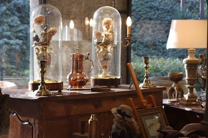 Antiquites Brocante Billard, Magasin d'Antiquités à Roquefort-les-Pins