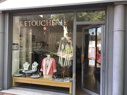 Antiquites Brocante Du Centre, Magasin d'Antiquités au Vésinet