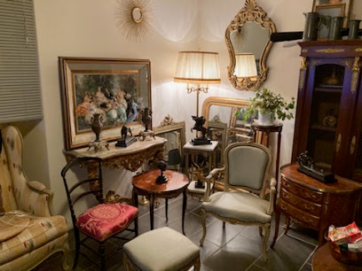 Antiquité Brocante Les Trésors De Titi, Magasin D'antiquités à Brettes