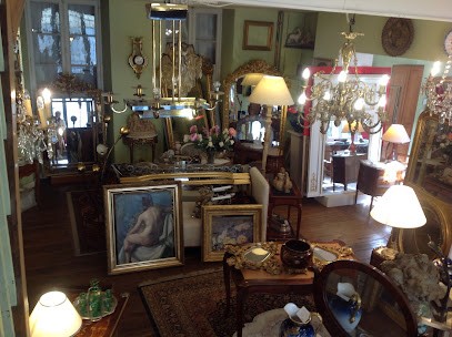 Antiques C. Debord, Magasin d'Antiquités à Dignac