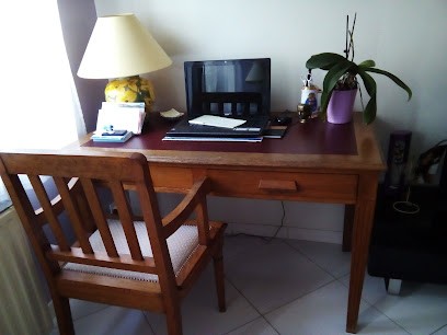 Guerdet Marie Claire, Magasin d'Antiquités à Saint-Quentin