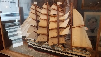 Lasserre Du Rozel Gérard, Magasin d'Antiquités à Bénodet