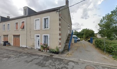 Talbot Corinne, Magasin d'Antiquités à Saint-Éloy-de-Gy