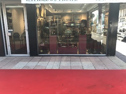 La Fille Du Pirate / Rich'Art, Magasin d'Antiquités à Paris 15