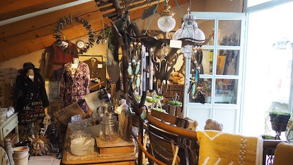 Brocante La Movida - Objets et décorations Vintage, Magasin d'Antiquités à Trigance