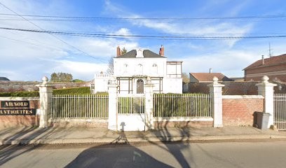 Rousselle Arnold, Magasin d'Antiquités à Rochy-Condé