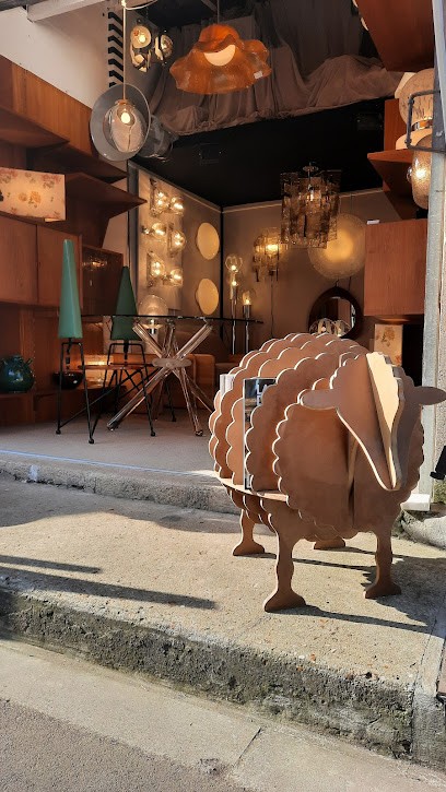 MRAntiquaire, Magasin d'Antiquités à Saint-Ouen