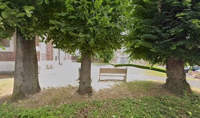 Milot Guidez Dominique Christiane A, Magasin d'Antiquités à Niergnies