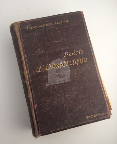 Le Cabinet de Curieux, Magasin d'Antiquités à Haute-Amance