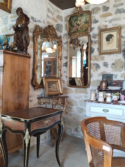 Antiquites Sireyzol, Magasin d'Antiquités à Saint-Laurent-les-Tours