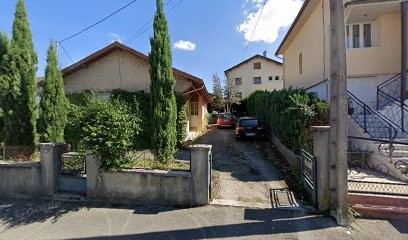 Elivio Renzo Persico, Magasin d'Antiquités à Oyonnax