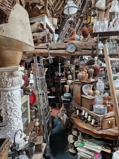 Antiquité Brocante De Bû Mazenaud Fabien, Magasin d'Antiquités à Bû