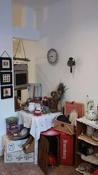 La Patte Du Chineur, Magasin D'antiquités à Argueil