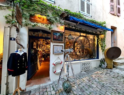 La Vieille Mer, Magasin d'Antiquités à Saint-Tropez