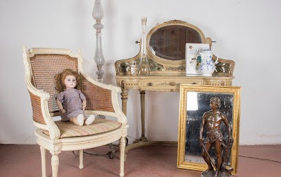 Antiquité Brocante Scheid Kevin, Magasin d'Antiquités à Vénissieux