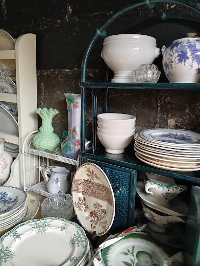 Autrefois Brocante, Magasin d'Antiquités à Paray-le-Monial