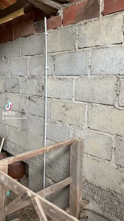 BRUNEAU ANTIQUITÉS BROCANTE DÉBARRAS, Magasin d'Antiquités à Bazillac