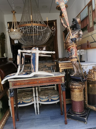 Antiquité Achat, Magasin d'Antiquités à Saint-Ouen