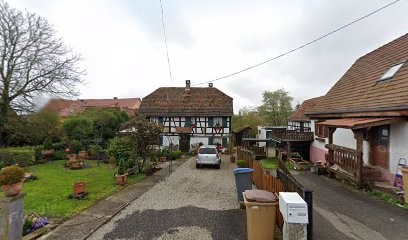 Acker Pierre, Magasin d'Antiquités à Betschdorf