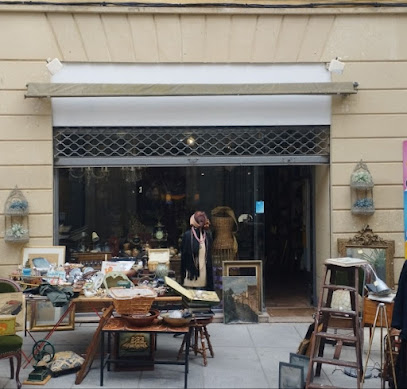 L Instant Brocante Et Antiquites Vintage Magasin D'antiquités à Béziers