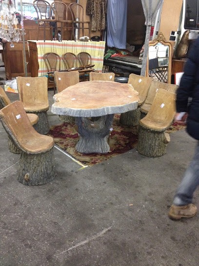 SERVICE DE DEBARRAS DE MAISON 65 ENTREPRISE BRUNEAU DAVID RACHAT BROCANTE ET ANTIQUITE BROCANTEUR TRAVAIL PROFESSIONNEL, Magasin d'Antiquités à Bazillac