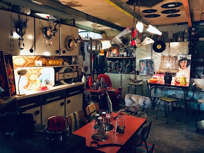 Puces Et Astuces, Magasin d'Antiquités à Vourles