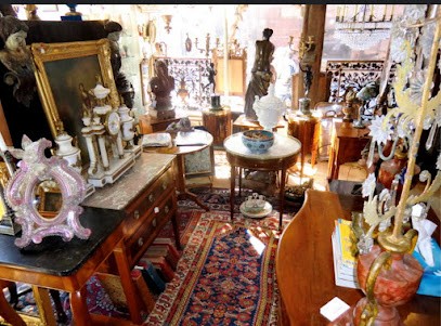 Cameron Brocanteur Antiquaire, Magasin d'Antiquités à Sorbiers