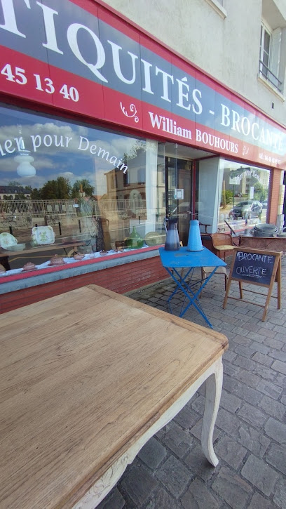 Le Grenier De Lili Magasin D'antiquités à Châteaudun