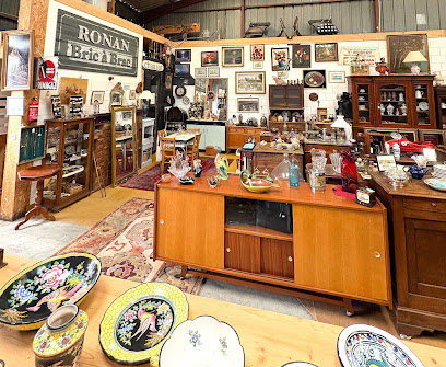 Brocante Ronan Bric À Brac, Magasin D'antiquités à Binic-Étables-sur-Mer