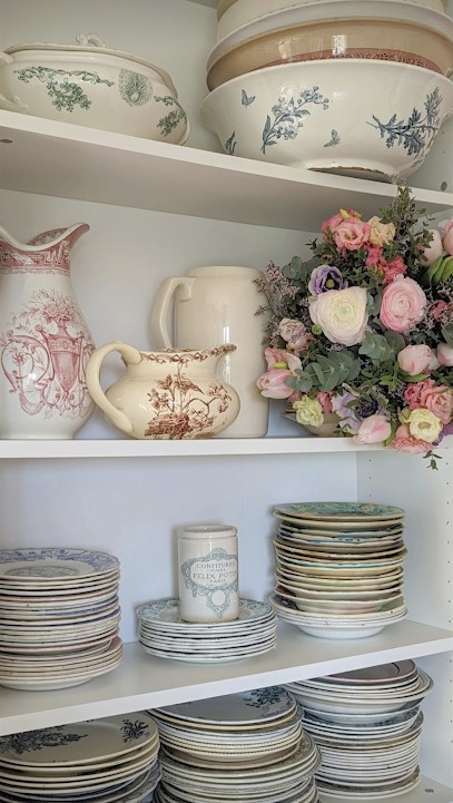 Vita Nova store, Magasin d'Antiquités à La Chaise-Baudouin