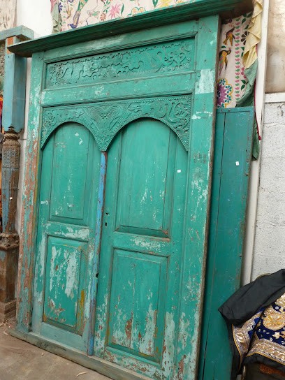 Chemins D'Orient, Magasin d'Antiquités à Verneuil d'Avre et d'Iton