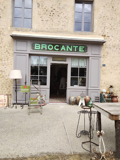 Brocante L'arrière Cuisine Magasin D'antiquités à René