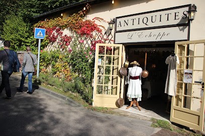 ANTIQUITES L'ECHOPPE DE GIVERNY, Magasin d'Antiquités à Giverny