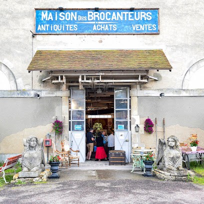 La Maison Des Brocanteurs, Magasin d'Antiquités à Avallon
