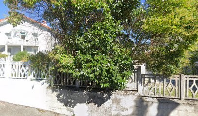 Depuccio Reulet Renee, Magasin d'Antiquités à Privas